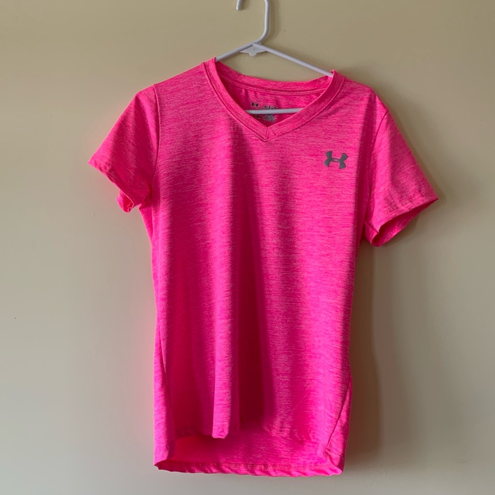 Hot pink under armor heat gear women’s V-neck